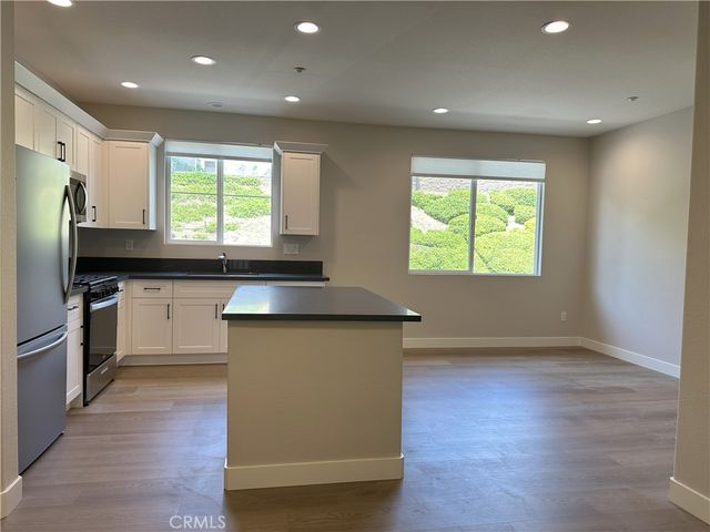 2252 Schlaepfer, Fullerton, CA 92833