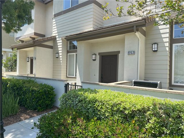 2252 Schlaepfer, Fullerton, CA 92833