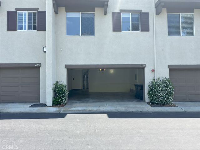 2252 Schlaepfer, Fullerton, CA 92833