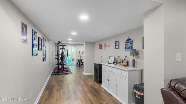 17108 Creek Vista Ct, Louisville, KY 40245