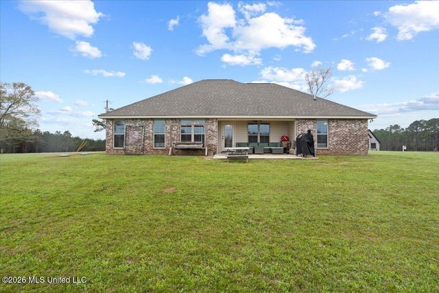 68 Bates Avenue, Purvis, MS 39475