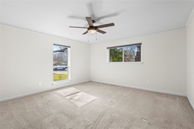 933 Waynelee Drive, Lancaster, TX 75146