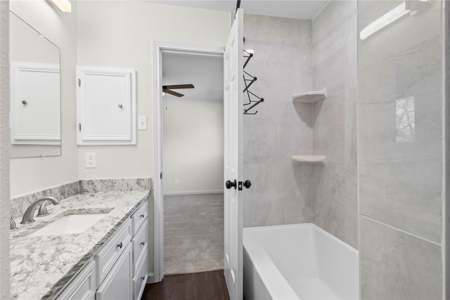 933 Waynelee Drive, Lancaster, TX 75146