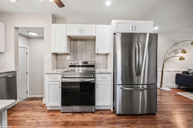 21910 Stephens Road, St Clair Shores, MI 48080