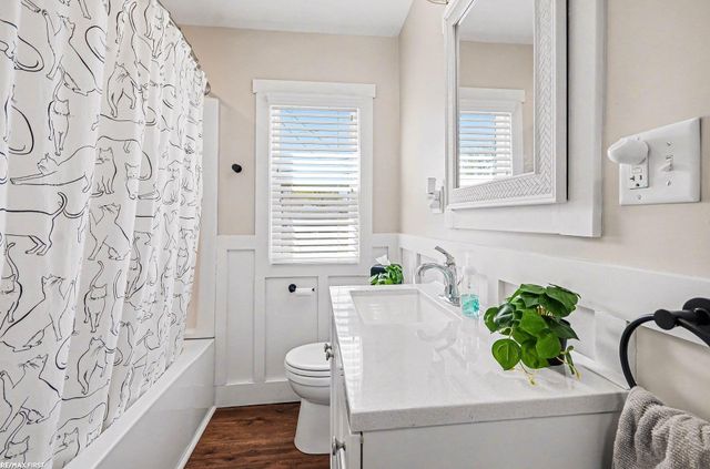 21910 Stephens Road, St Clair Shores, MI 48080