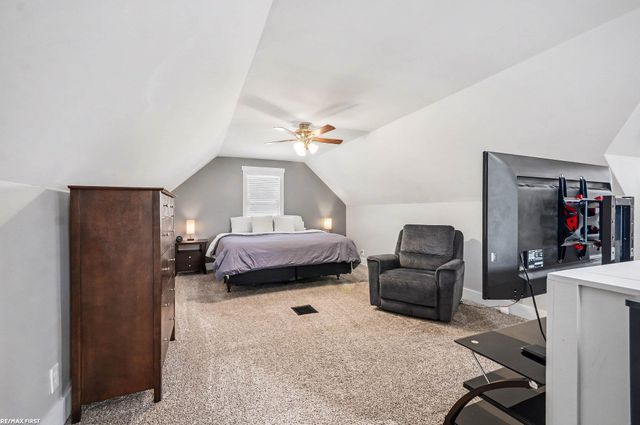 21910 Stephens Road, St Clair Shores, MI 48080