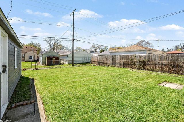 21910 Stephens Road, St Clair Shores, MI 48080