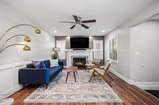 21910 Stephens Road, St Clair Shores, MI 48080