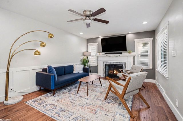 21910 Stephens Road, St Clair Shores, MI 48080