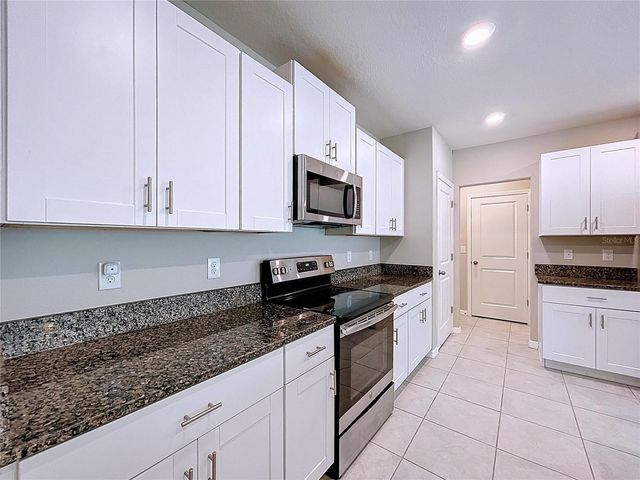 6822 KING CREEK DRIVE, Sun City Center, FL 33573