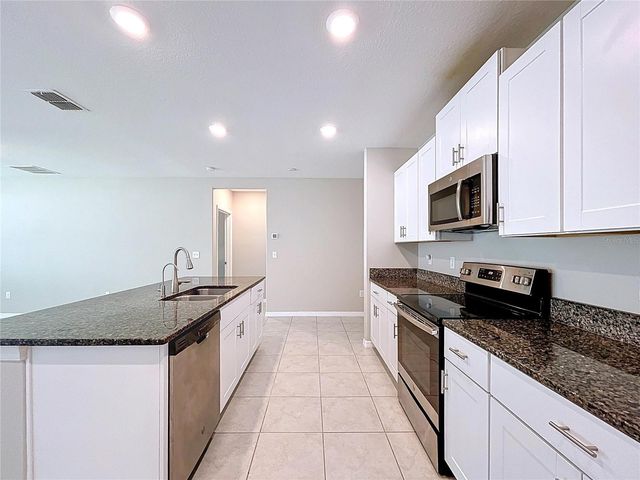 6822 KING CREEK DRIVE, Sun City Center, FL 33573