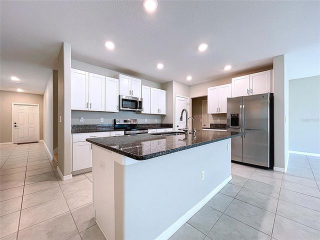 6822 KING CREEK DRIVE, Sun City Center, FL 33573