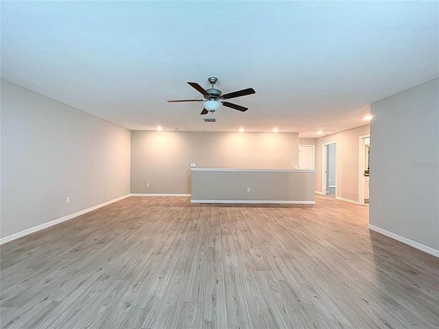 6822 KING CREEK DRIVE, Sun City Center, FL 33573