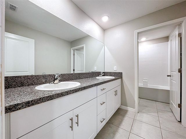 6822 KING CREEK DRIVE, Sun City Center, FL 33573