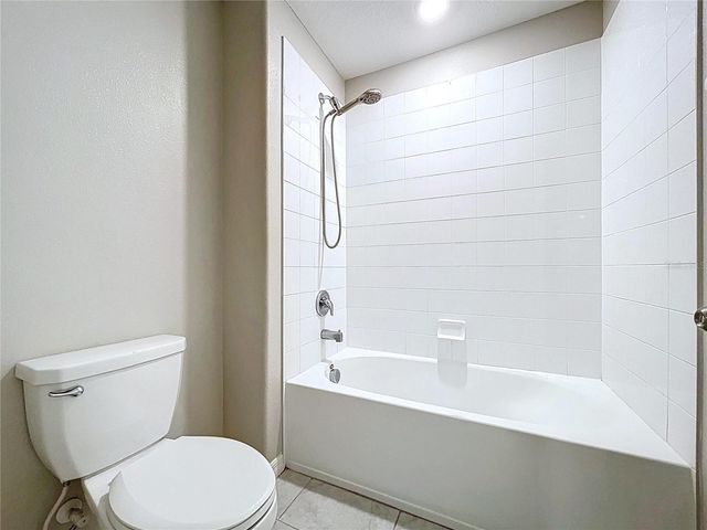 6822 KING CREEK DRIVE, Sun City Center, FL 33573