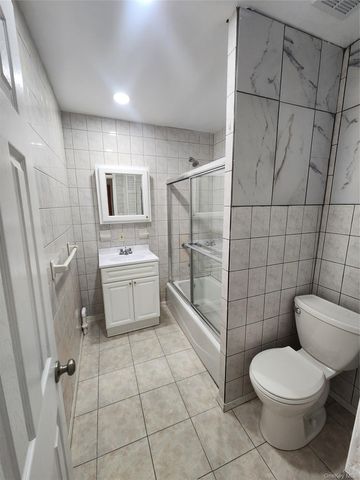 8203 Myrtle Avenue 2L, Glendale, NY 11385