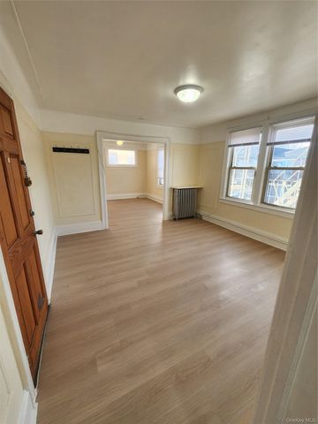 8203 Myrtle Avenue 2L, Glendale, NY 11385