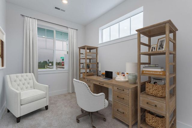 21451 NE Hayloft Place, Bend, OR 97701