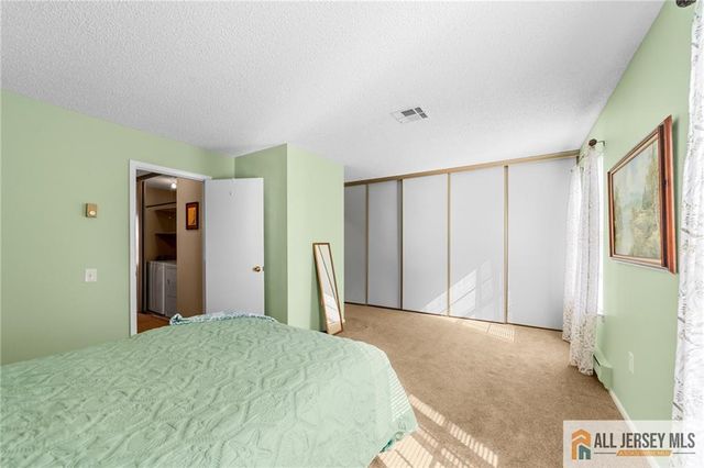 376 Stirling Drive 376A, Monroe, NJ 08831