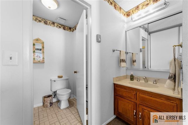 376 Stirling Drive 376A, Monroe, NJ 08831