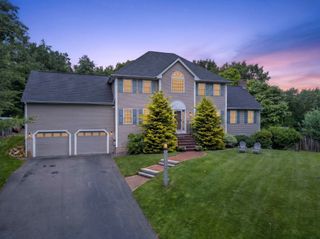 7 Cheshire Court, Londonderry, NH 03053