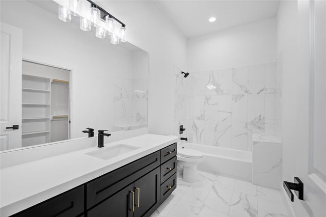 3923 Forbesbury Drive, Houston, TX 77084