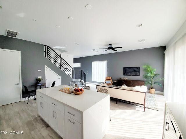 3900 N 30th Street Ste 2, Phoenix, AZ 85016