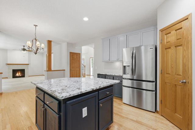9142 Woodland Drive, Saint Bonifacius, MN 55375