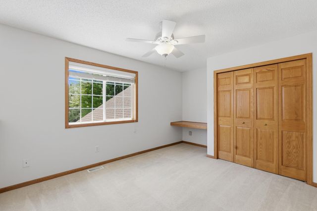 9142 Woodland Drive, Saint Bonifacius, MN 55375