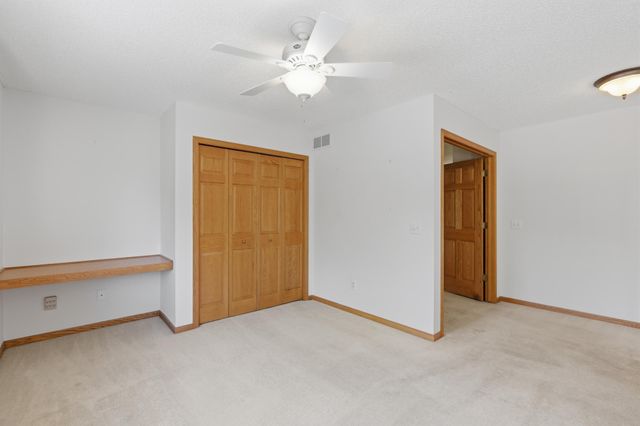 9142 Woodland Drive, Saint Bonifacius, MN 55375
