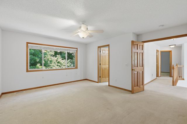 9142 Woodland Drive, Saint Bonifacius, MN 55375