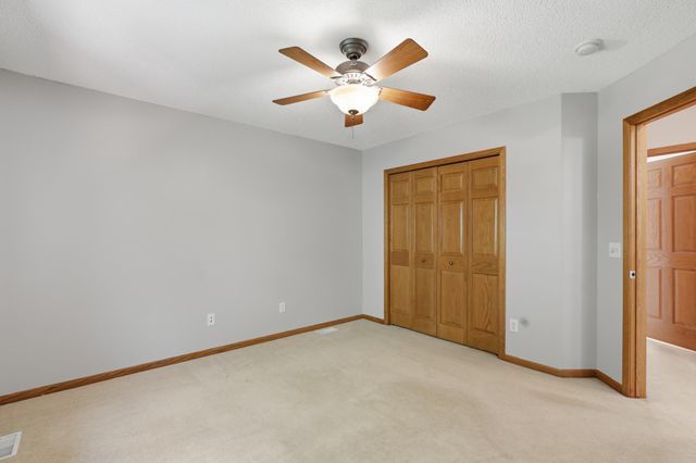 9142 Woodland Drive, Saint Bonifacius, MN 55375