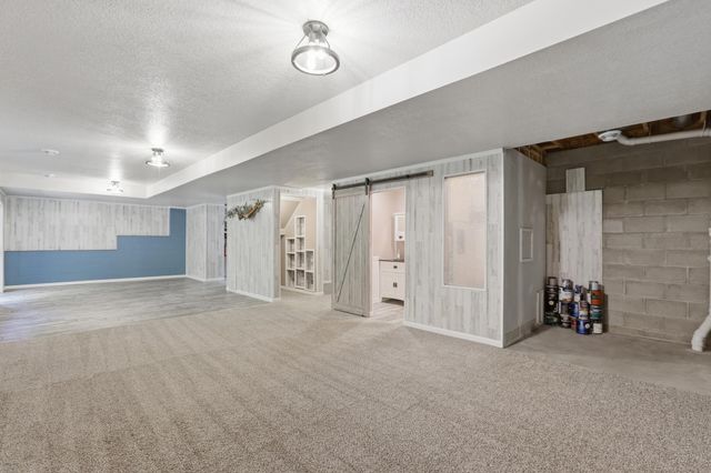 9142 Woodland Drive, Saint Bonifacius, MN 55375