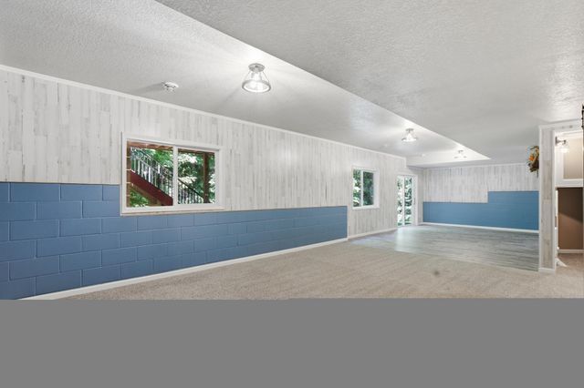 9142 Woodland Drive, Saint Bonifacius, MN 55375