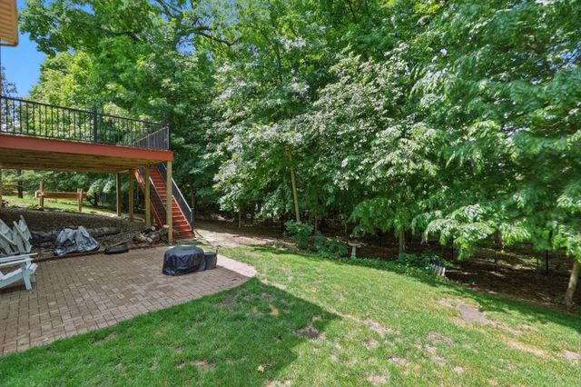 9142 Woodland Drive, Saint Bonifacius, MN 55375