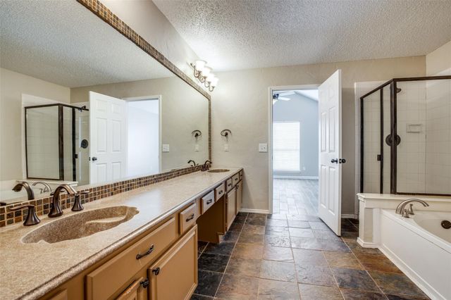 4528 Fargo Drive, Grand Prairie, TX 75052
