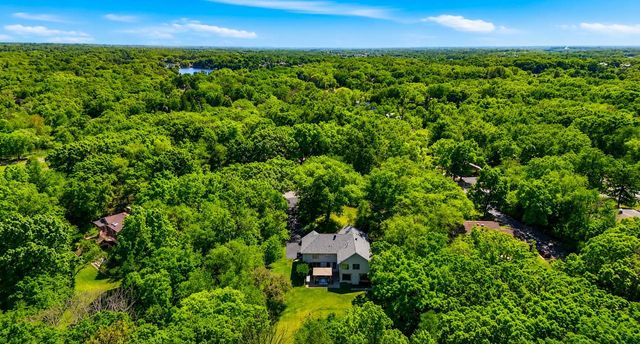 26792 W LAKEVIEW Drive S, Lake Barrington, IL 60084