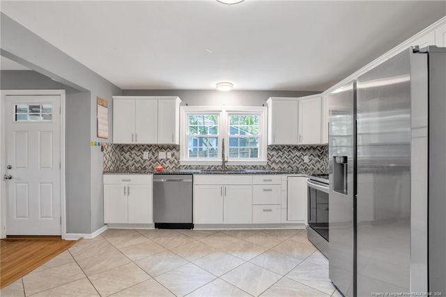 1923 McGougan Road, Fayetteville, NC 28303