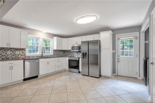 1923 McGougan Road, Fayetteville, NC 28303