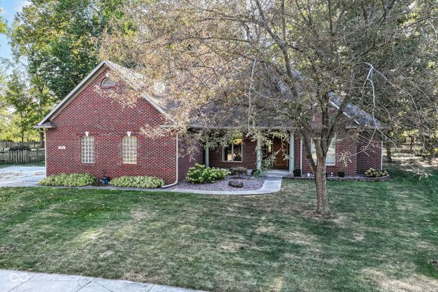 5276 Oakbrook Drive, Plainfield, IN 46168