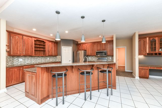 5276 Oakbrook Drive, Plainfield, IN 46168