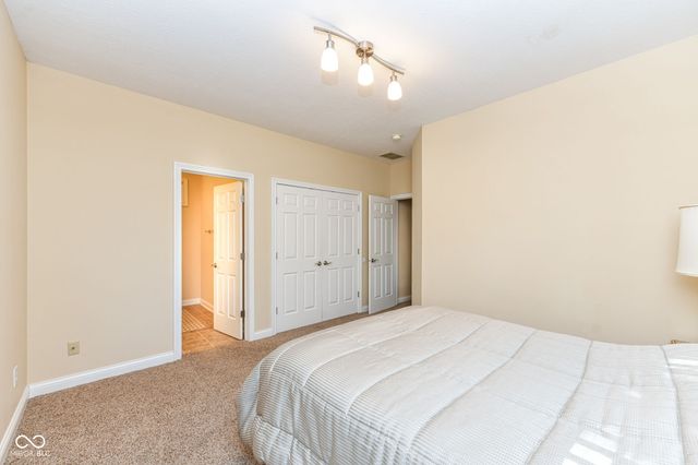 5276 Oakbrook Drive, Plainfield, IN 46168