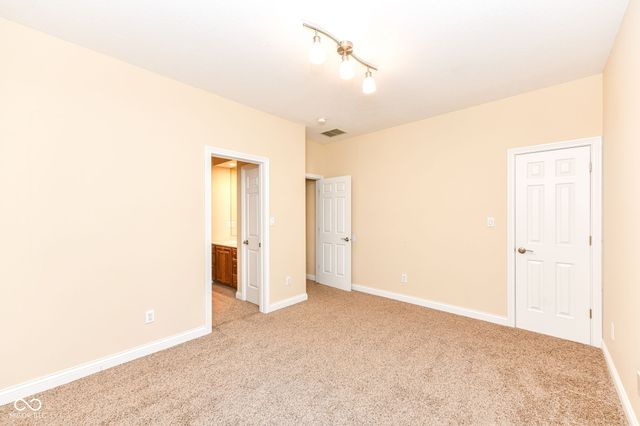 5276 Oakbrook Drive, Plainfield, IN 46168