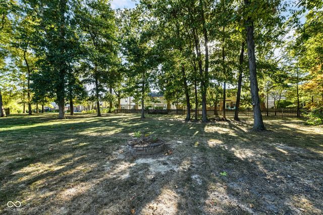 5276 Oakbrook Drive, Plainfield, IN 46168