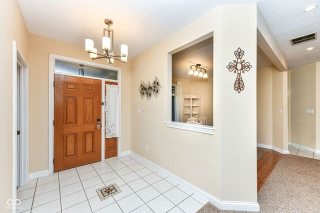 5276 Oakbrook Drive, Plainfield, IN 46168