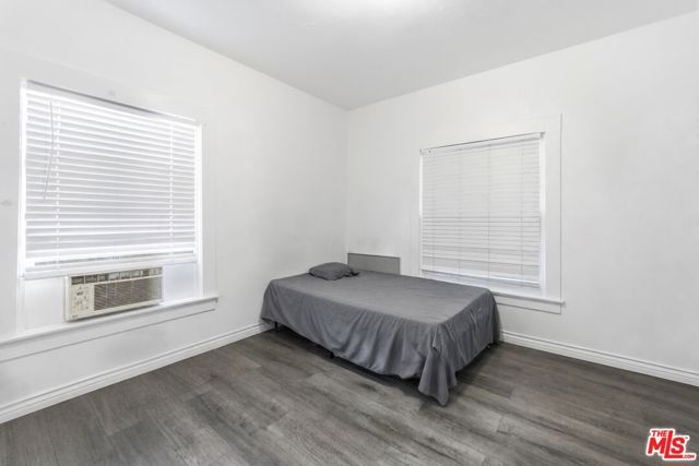 1363 E 49th Street, Los Angeles, CA 90011