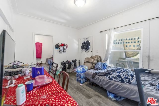 1363 E 49th Street, Los Angeles, CA 90011