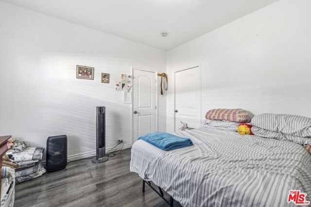 1363 E 49th Street, Los Angeles, CA 90011