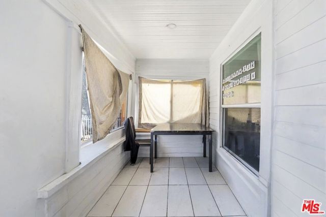1363 E 49th Street, Los Angeles, CA 90011