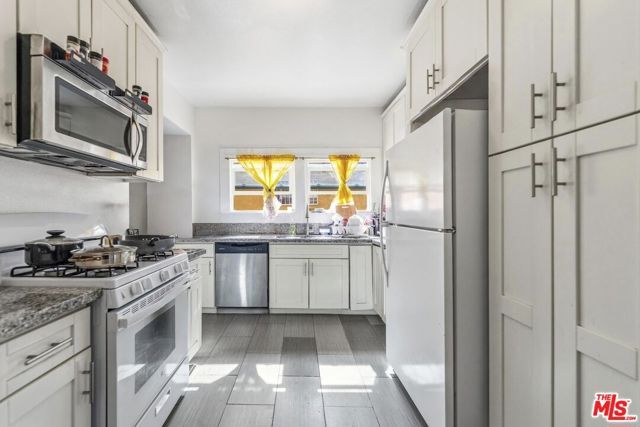 1363 E 49th Street, Los Angeles, CA 90011